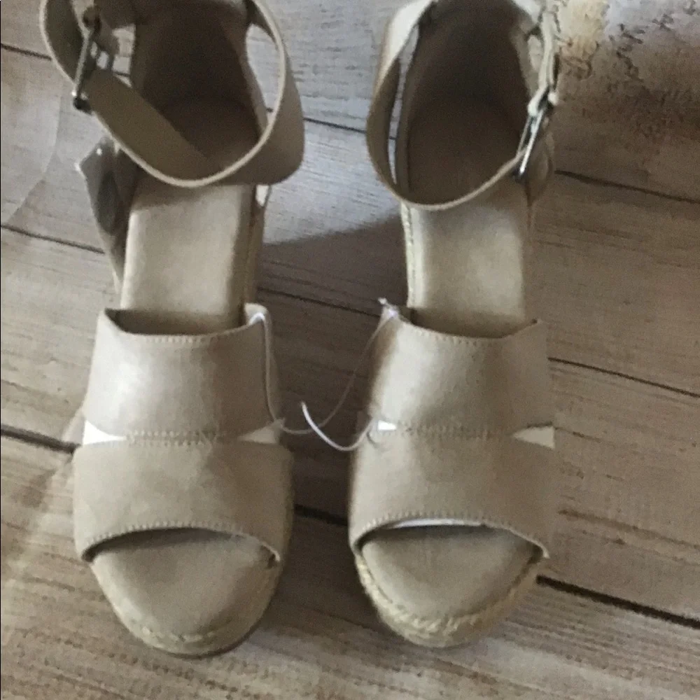 Universal Thread Wedge Sandal size 11 NWT - Picture 3 of 8